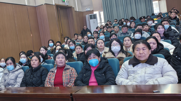 【山东平邑】实验小学第六校区成功举办“家长会”(图2) 【山东平邑】实验小学第六校区成功举办“家长会”(图2)