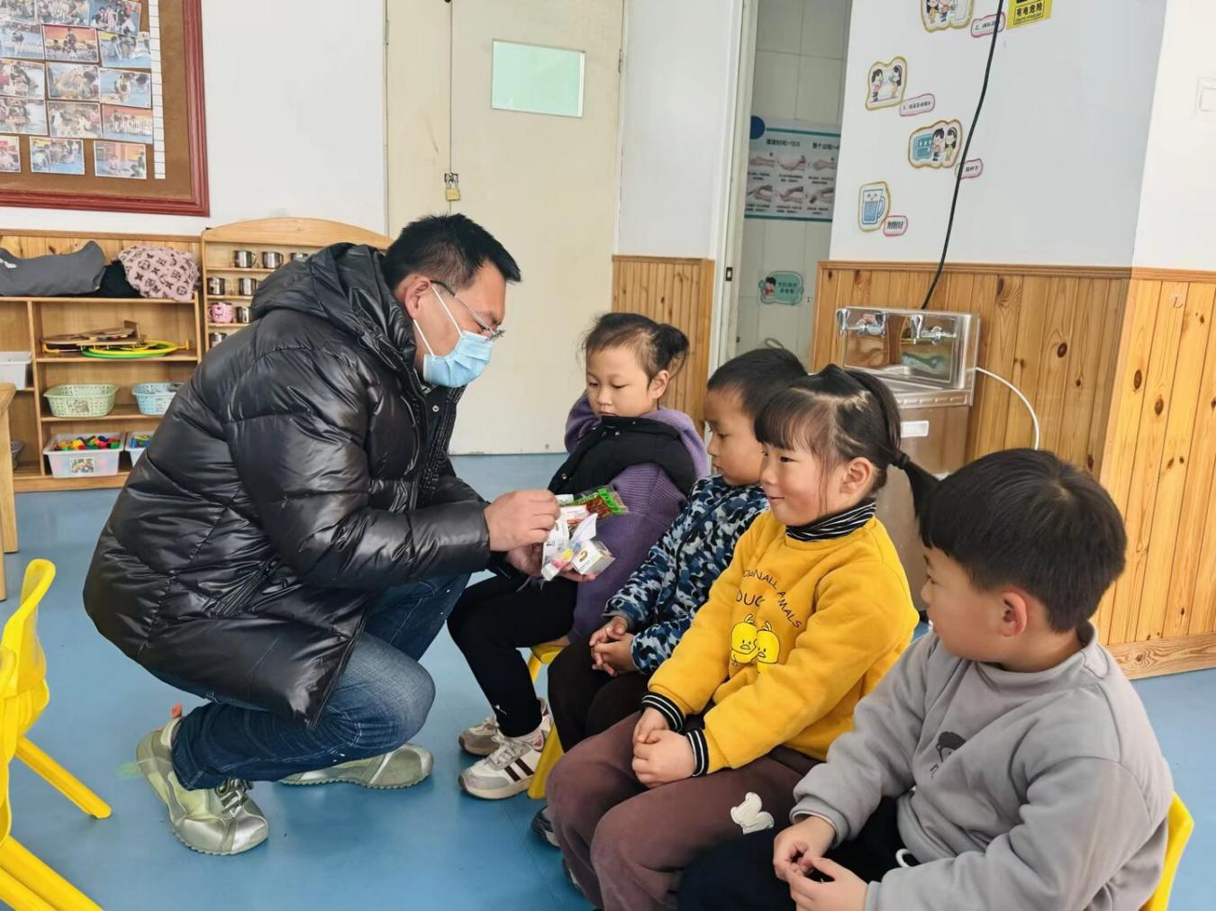 平邑县丰阳镇中心幼儿园开展“防拐骗”安全教育活动(图3)