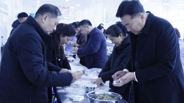 【迎新年】包水饺、拔河、接力、汇演乐行盎然庆元旦(图1)