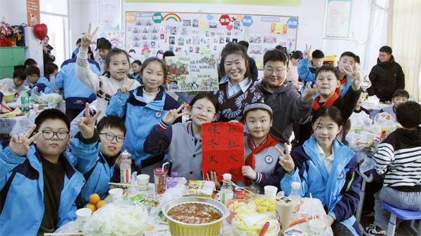 【山东平邑】实验小学第三校区的劳动实践课溢满烟火气(图3)