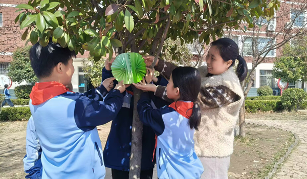 平邑县第二实验小学少先队开展植树节系列主题活动