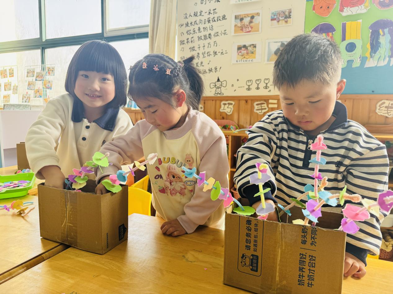 平邑县丰阳镇中心幼儿园开展春日主题系列活动(图2)