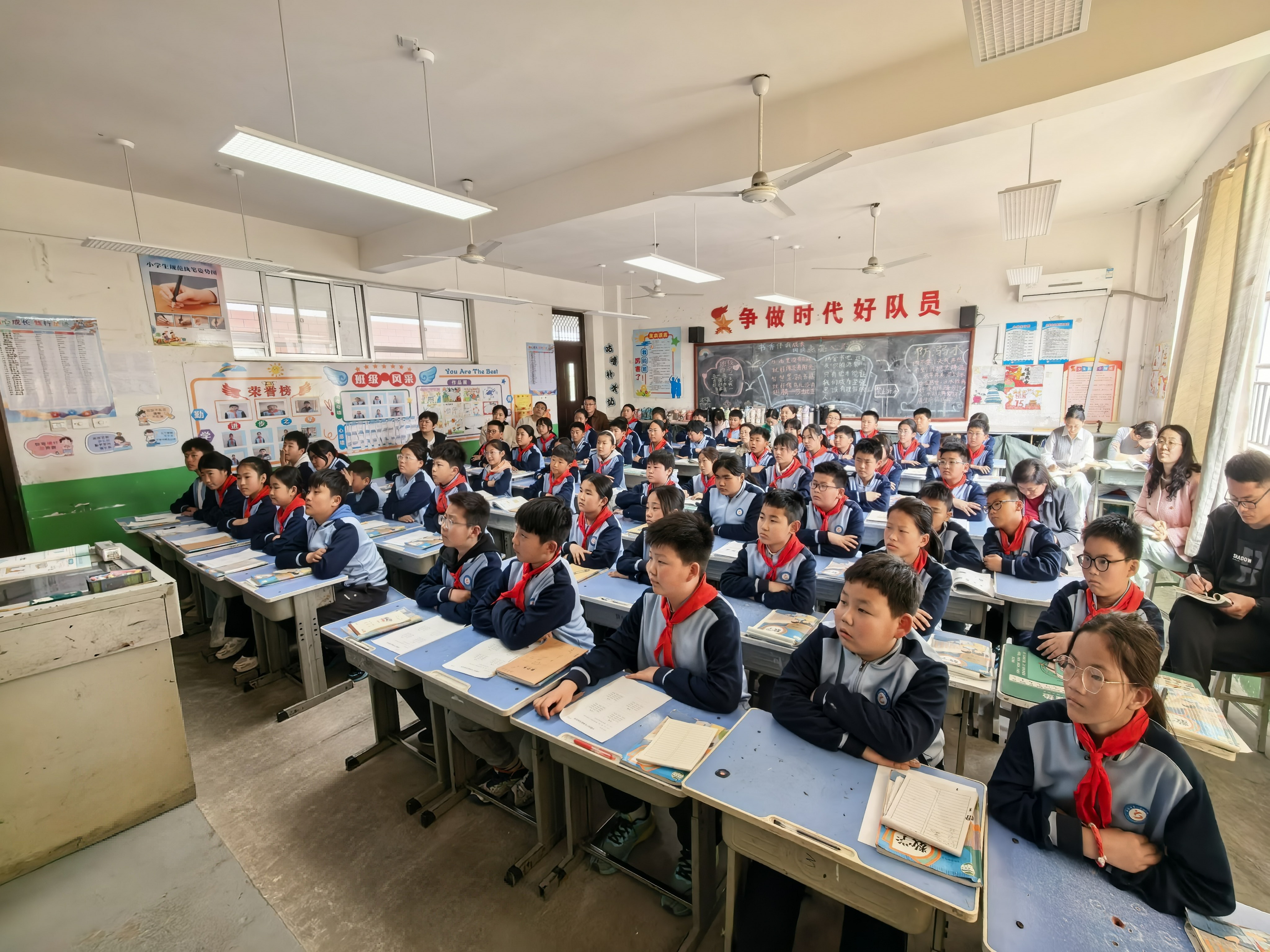 县教研室到平邑县第二实验小学开展教研活动(图2)