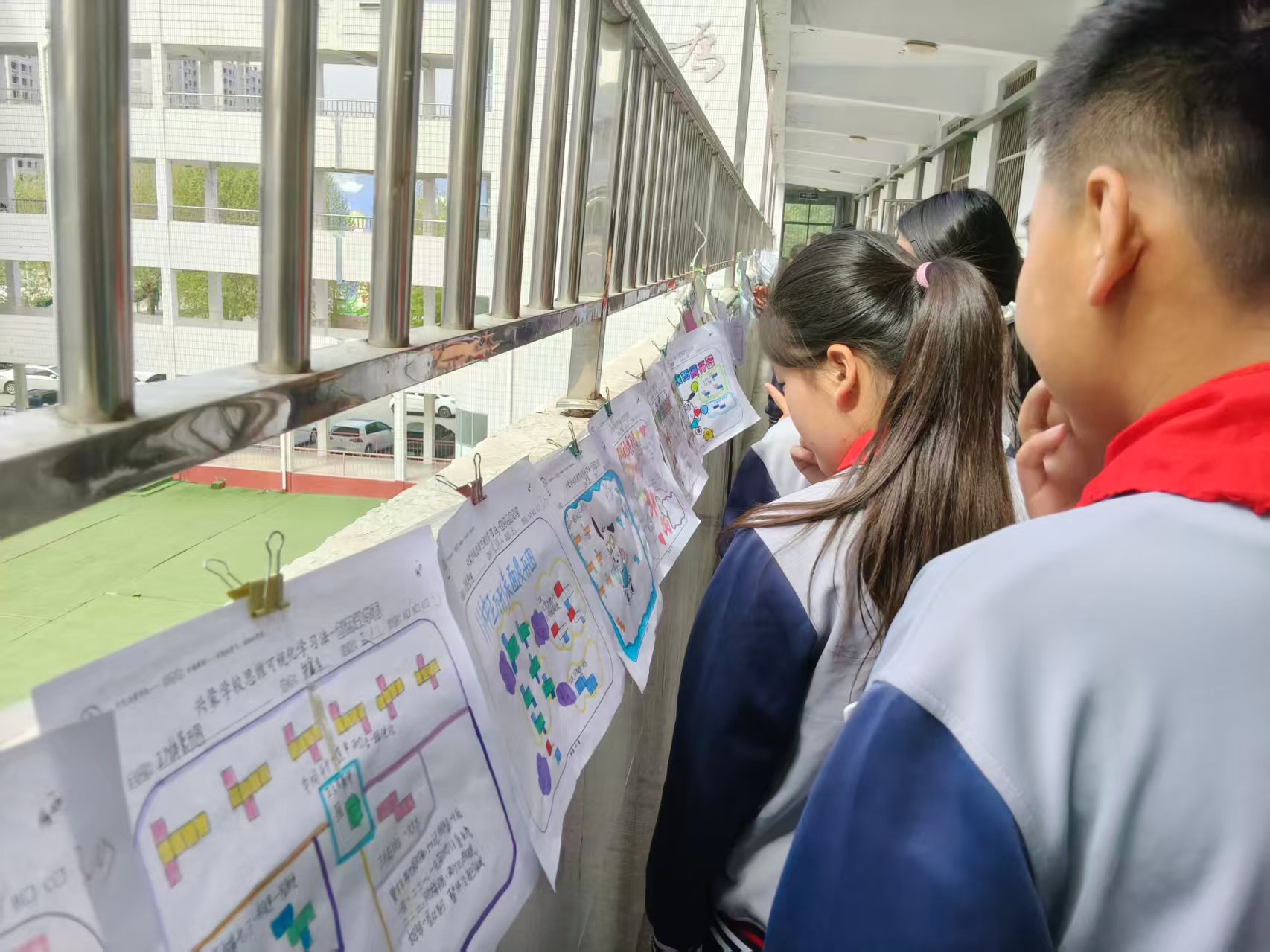 以数为翼,创想飞扬——平邑兴蒙学校五年级数学项目式作业成果展评圆满举行(图3) 以数为翼,创想飞扬——平邑兴蒙学校五年级数学项目式作业成果展评圆满举行(图3)