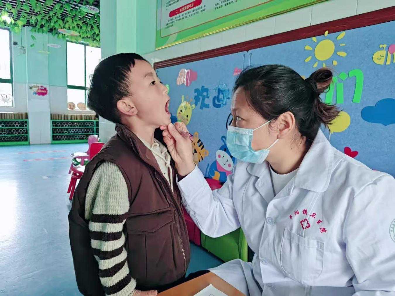 平邑县丰阳镇中心幼儿园联合丰阳镇卫生院开展健康查体活动(图2)