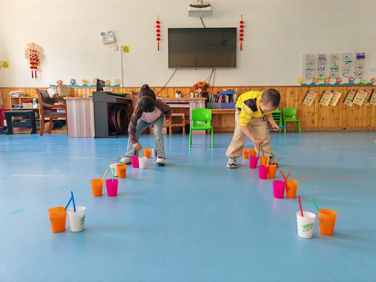 平邑县丰阳镇中心幼儿园开展五一劳动节主题活动(图2)