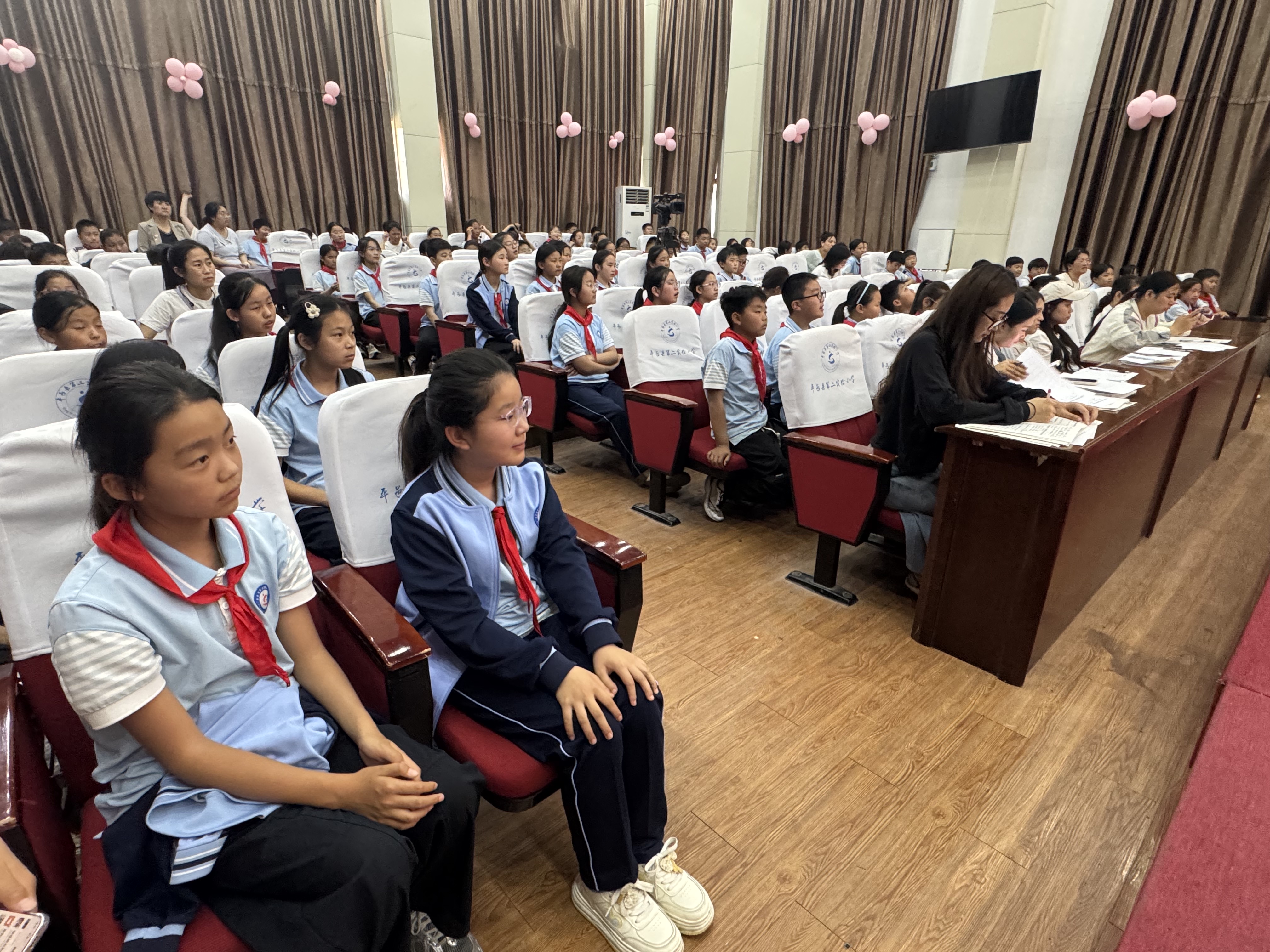 平邑县第二实验小学举行课本剧比赛活动(图2)
