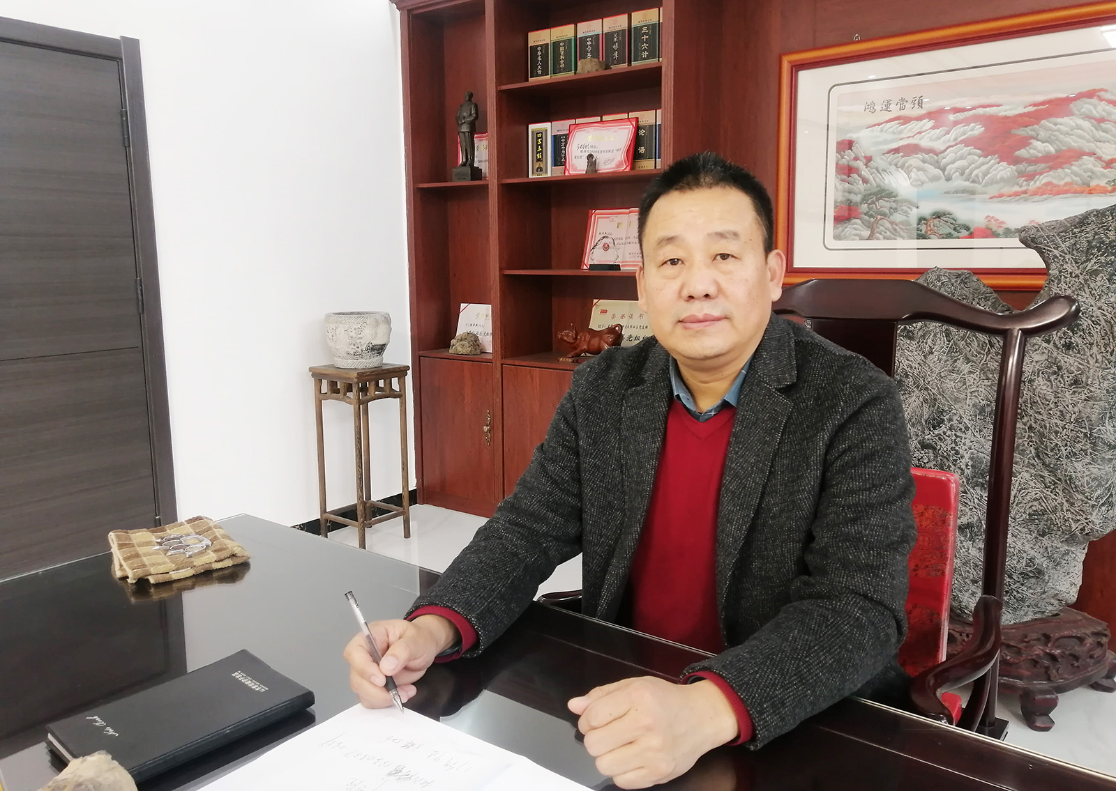  荣誉背后的力量 | 让党旗在沂蒙乡村大地高高飘扬(图1)