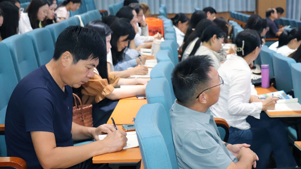 【县区前沿】平邑县实验小学教育集团 开展数学新生态课堂教学研讨活动(图4)