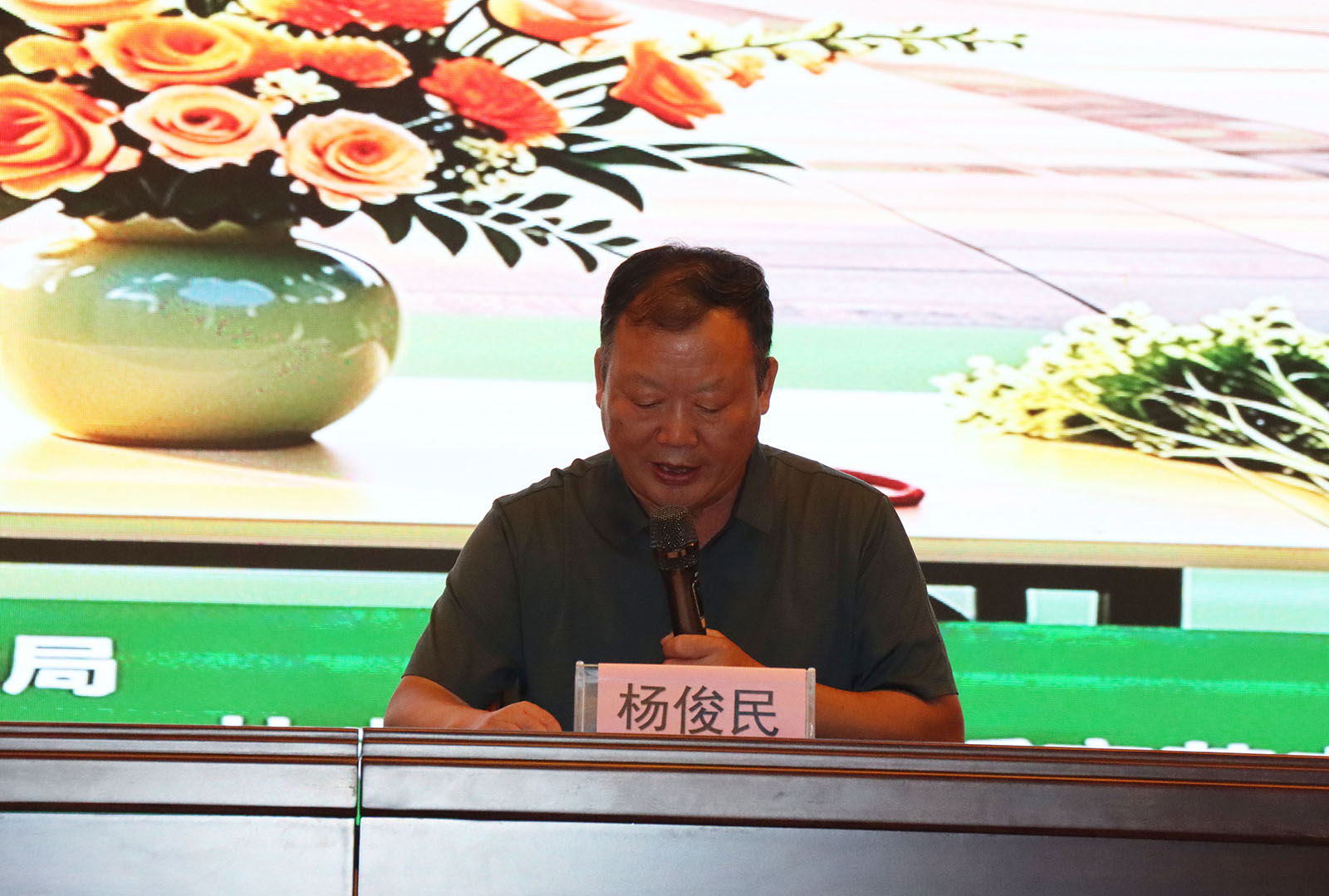 以赛促技展花艺风采 赋能花卉产业高质量发展 丨 2026年度临沂市插花花艺职业技能竞赛成功举办(图3)