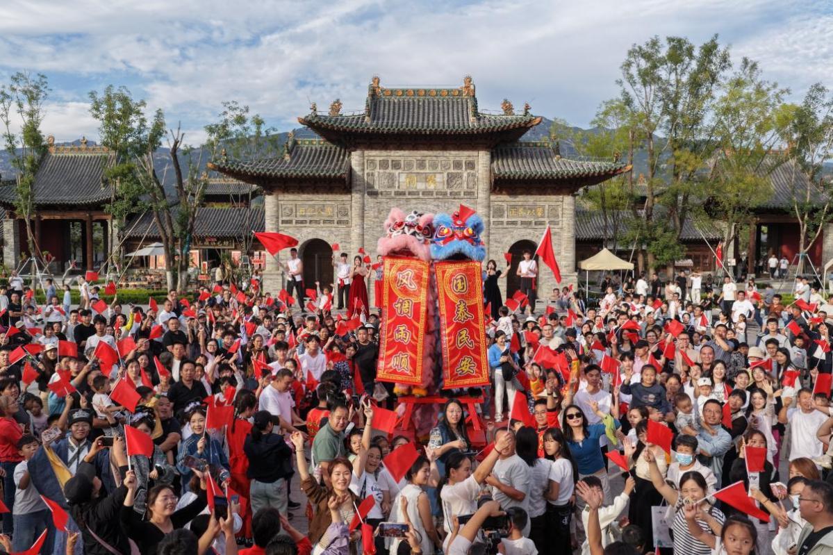在烟火里“加戏” 在体验中升级丨蒙童胜境点亮文旅消费新图景(图3)