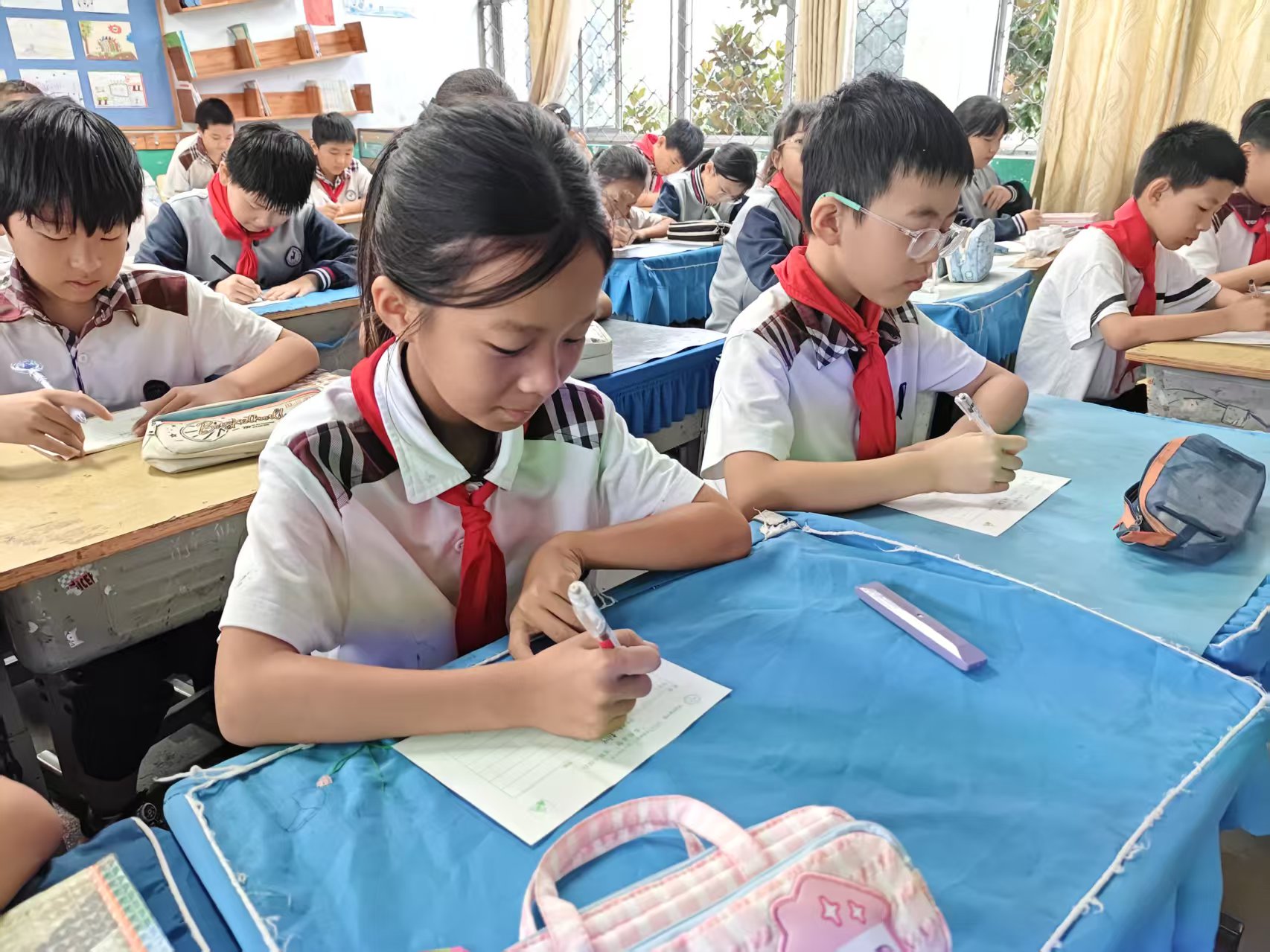 笔落求真 数润心田 ——平邑兴蒙学校开展数学书写专项比赛(图2)