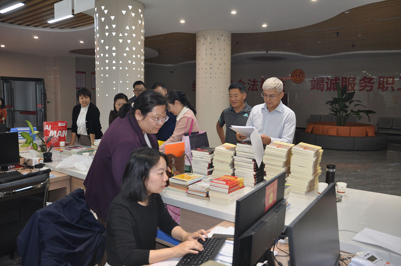 平邑县总工会丨践行图书共享理念 打造职工精神家园(图3)