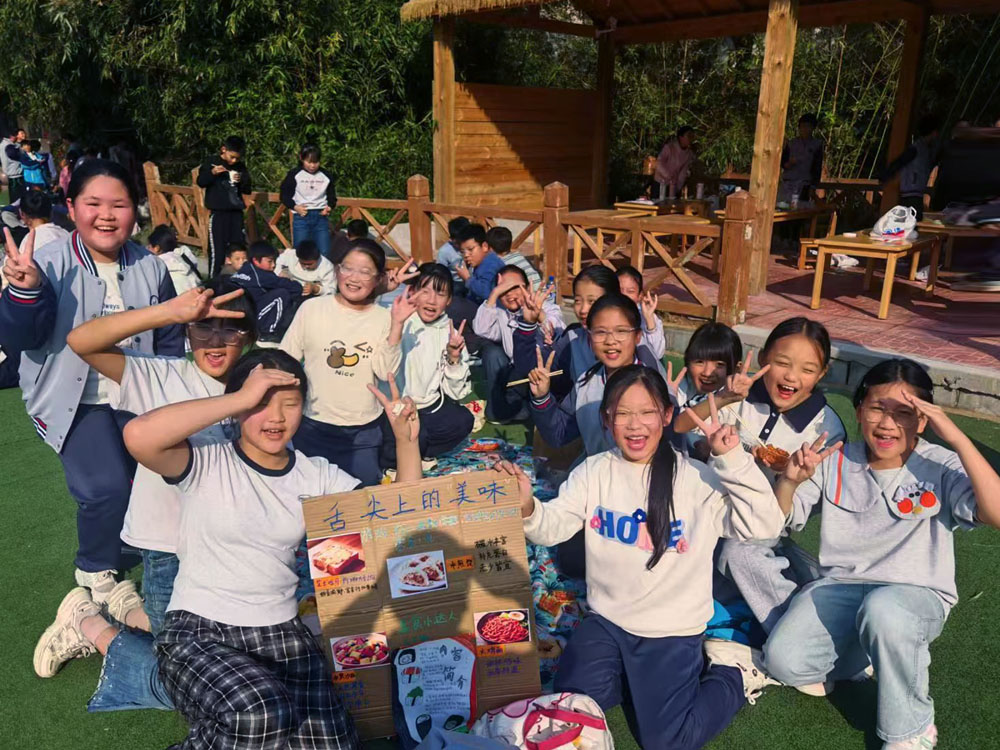 【家校美食】平邑兴蒙学校“舌尖上的新生态”美食节热闹开场(图3) 【家校美食】平邑兴蒙学校“舌尖上的新生态”美食节热闹开场(图3)