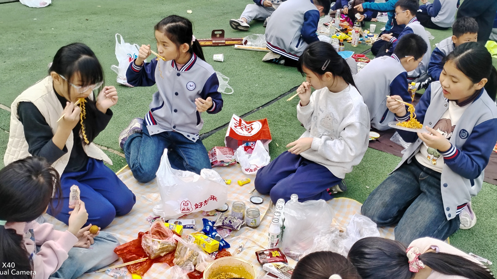 【家校美食】平邑兴蒙学校“舌尖上的新生态”美食节热闹开场(图4) 【家校美食】平邑兴蒙学校“舌尖上的新生态”美食节热闹开场(图4)